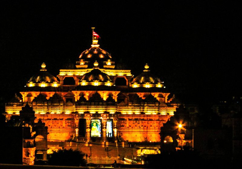 Akshardham Temple at Dusk with the Water Show